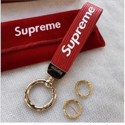 トレンドのメタルキーホルダーペンダントウエストハンガー