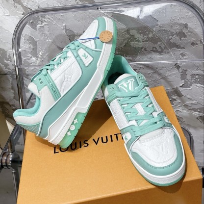 【L024】LOUIS VUITTON ルイ・ヴィトン スニーカー　ティファニー ブルー