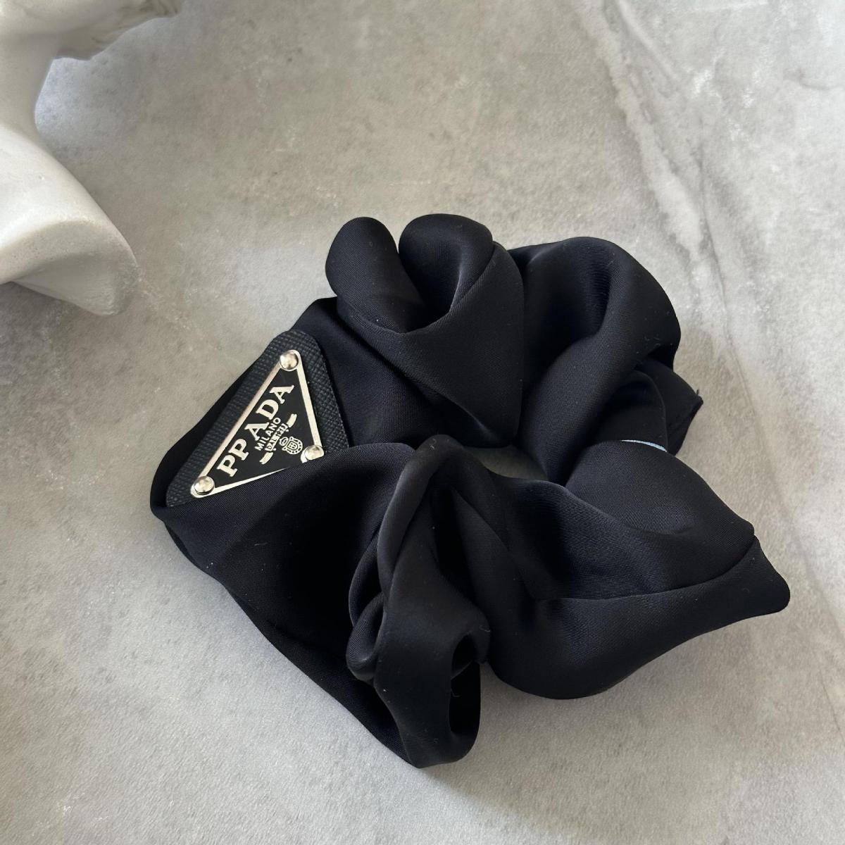 女性用の高級ヘア タイ、ヘア ロープ、ゴム バンド、ヘア タイ、多目的ヘア アクセサリーの新商品。