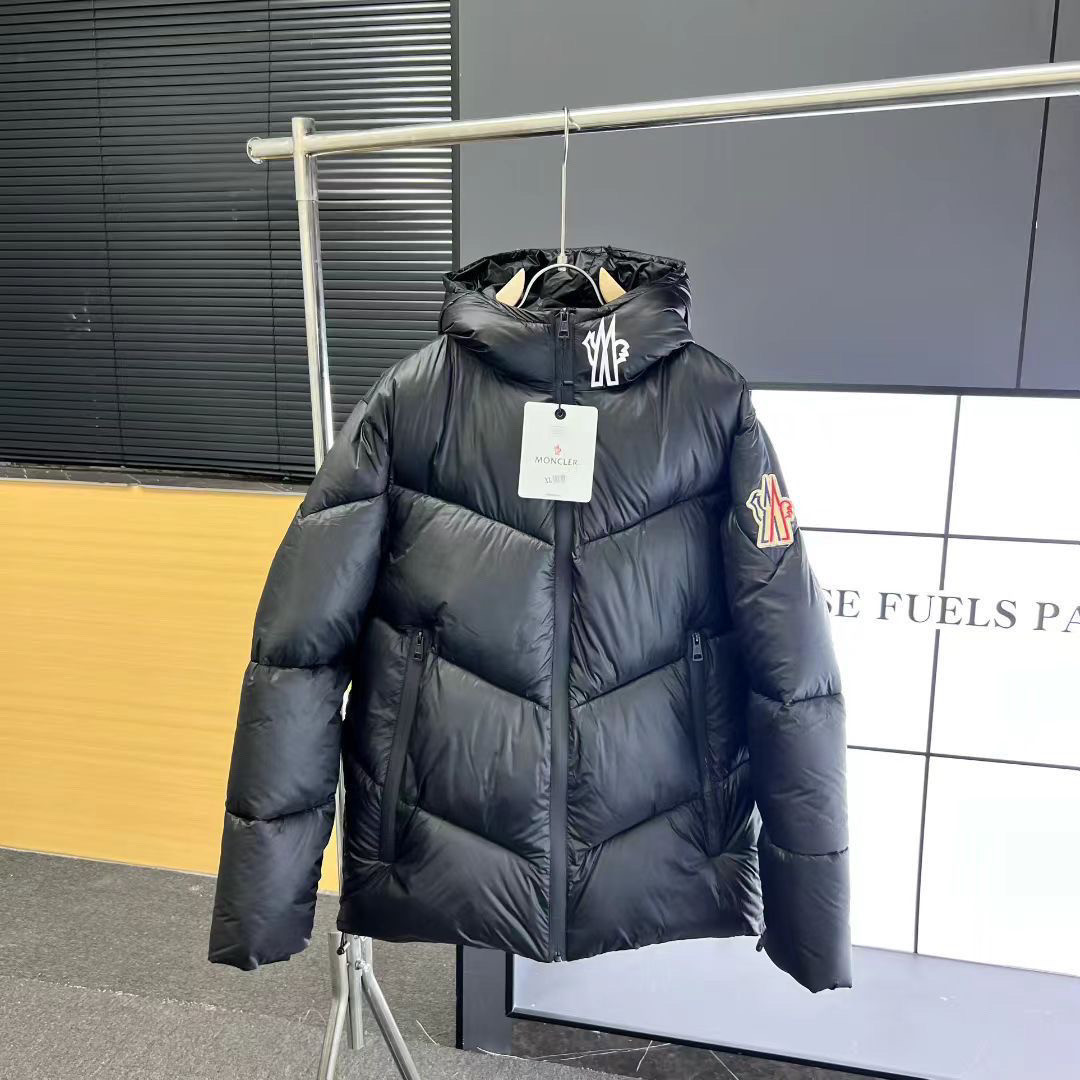 新しい冬のフード付き刺繍入り厚手のカップル綿詰めコート/ジャケット、暖かいアウターウェア