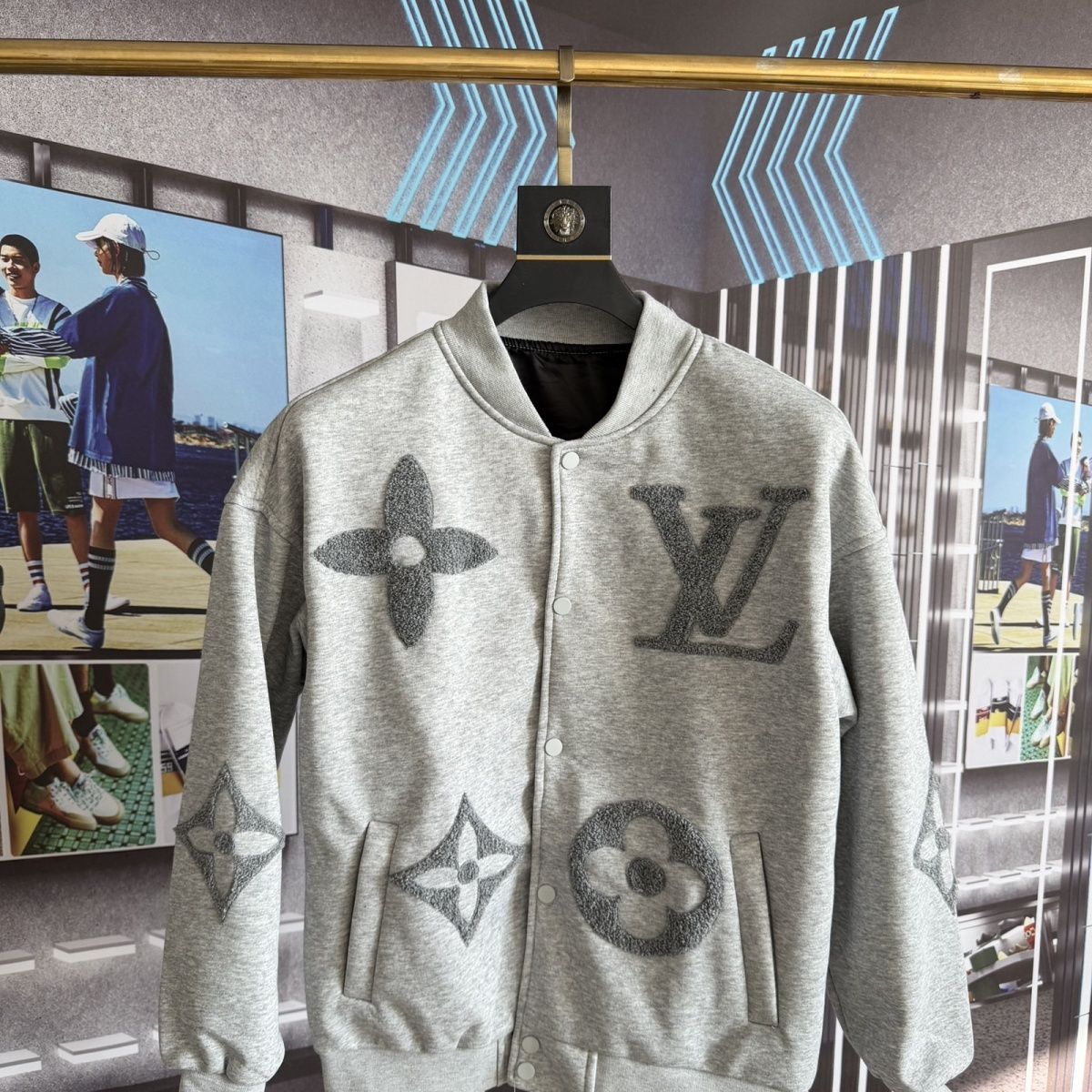 レトロなヘビーウェイト万能刺繍ジャケット、新しいカップルのルーズカジュアルジャケット