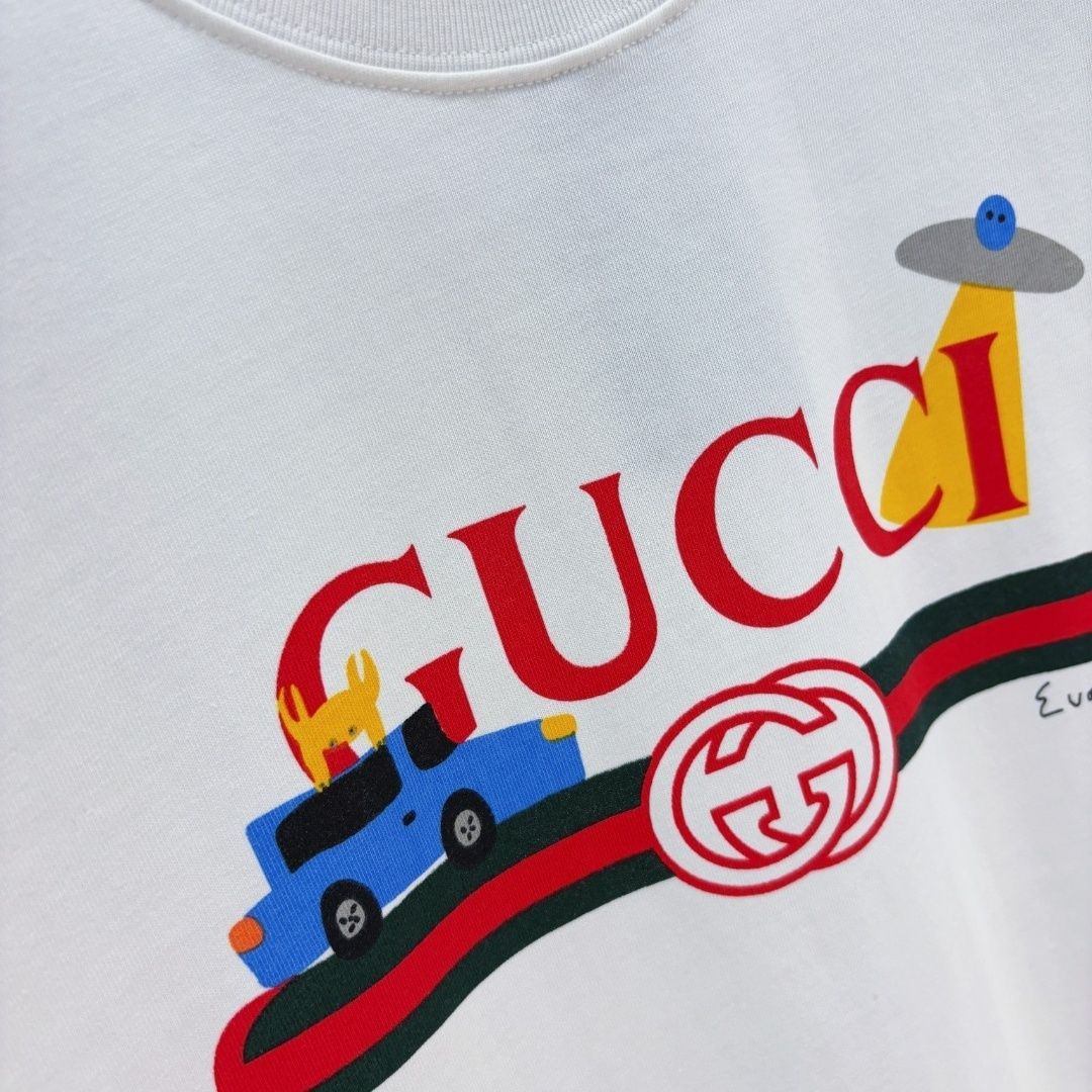 『S-XL』人気のストリートウェアブランドのプリントTシャツ。ラウンドネック、半袖、着回しの効くゆったりとしたトップス