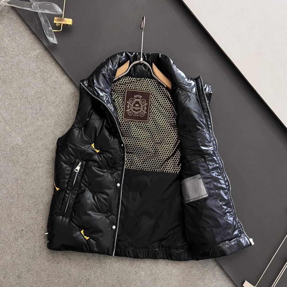 メンズダウンベスト、スタイリッシュなスタンドカラー、秋冬用の暖かいアウター