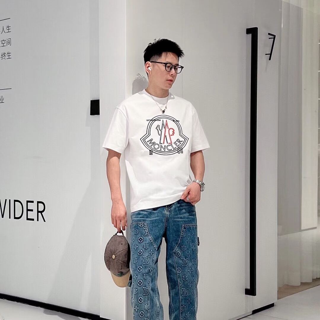 『S-4XL』高品質の半袖、通気性、快適、カジュアル、スリム、ラウンドネックの刺繍Tシャツ