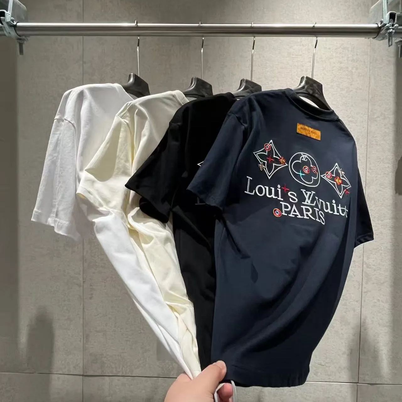 『L-5XL』夏の新着ユニセックストレンドファッションカジュアル刺繍メンズ半袖Tシャツ
