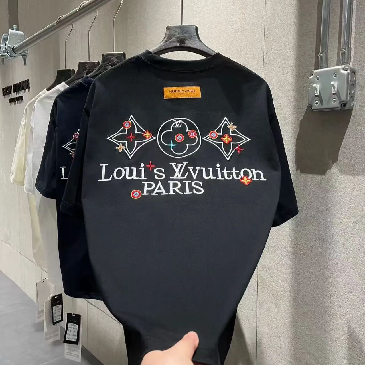 『L-5XL』夏の新着ユニセックストレンドファッションカジュアル刺繍メンズ半袖Tシャツ