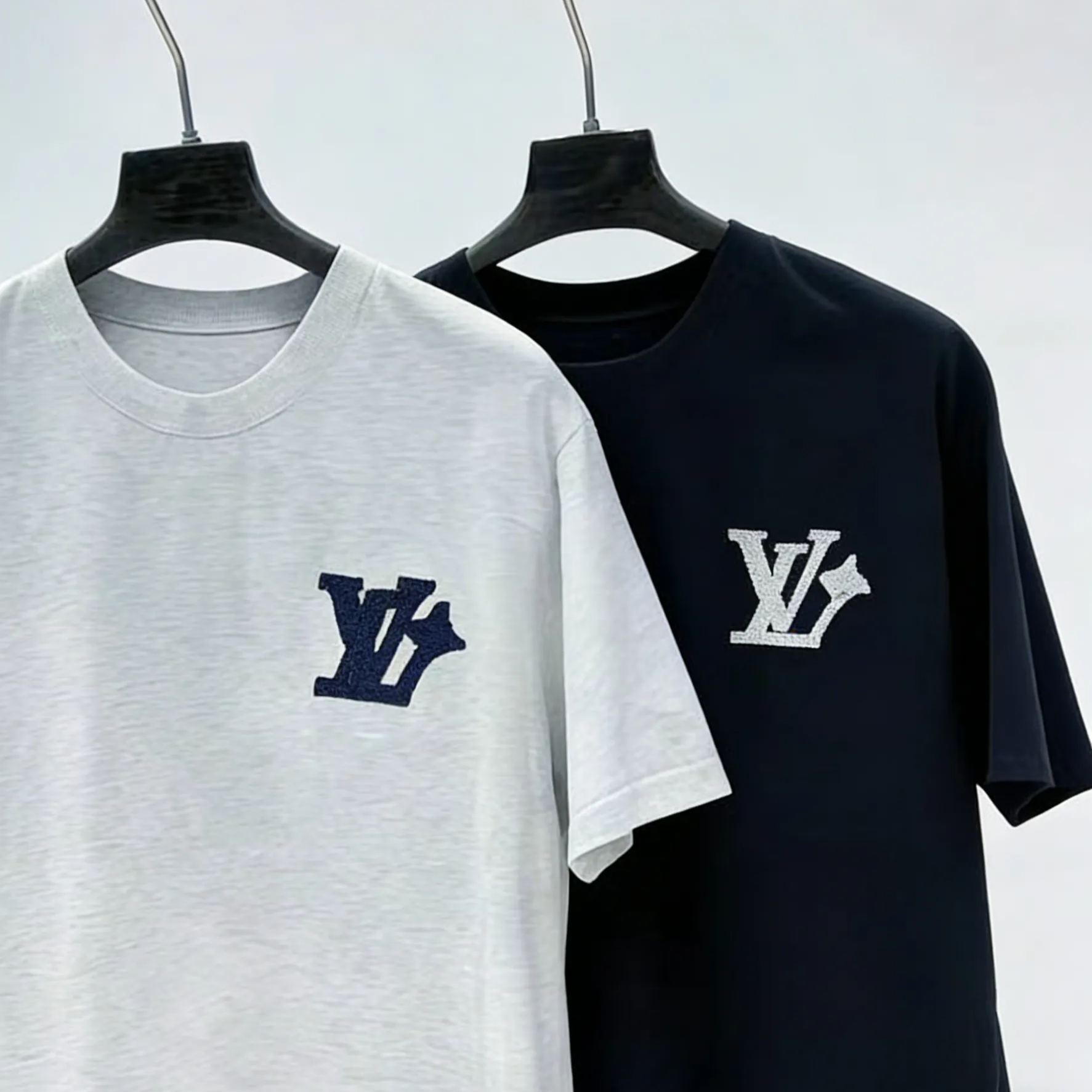 『M-2XL』今季のマストアイテム トレンド 品がある 快適 合わせやすい Ｔシャツ