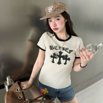 夏のトレンド半袖シャツ、スリムに見えるトップス