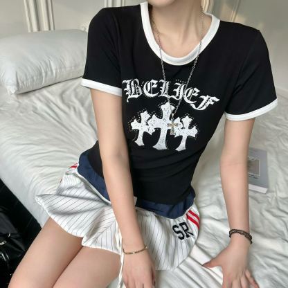 夏のトレンド半袖シャツ、スリムに見えるトップス