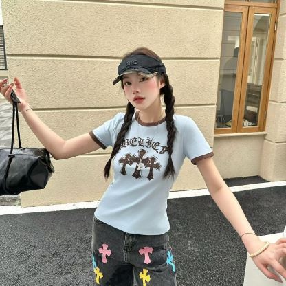 夏のトレンド半袖シャツ、スリムに見えるトップス