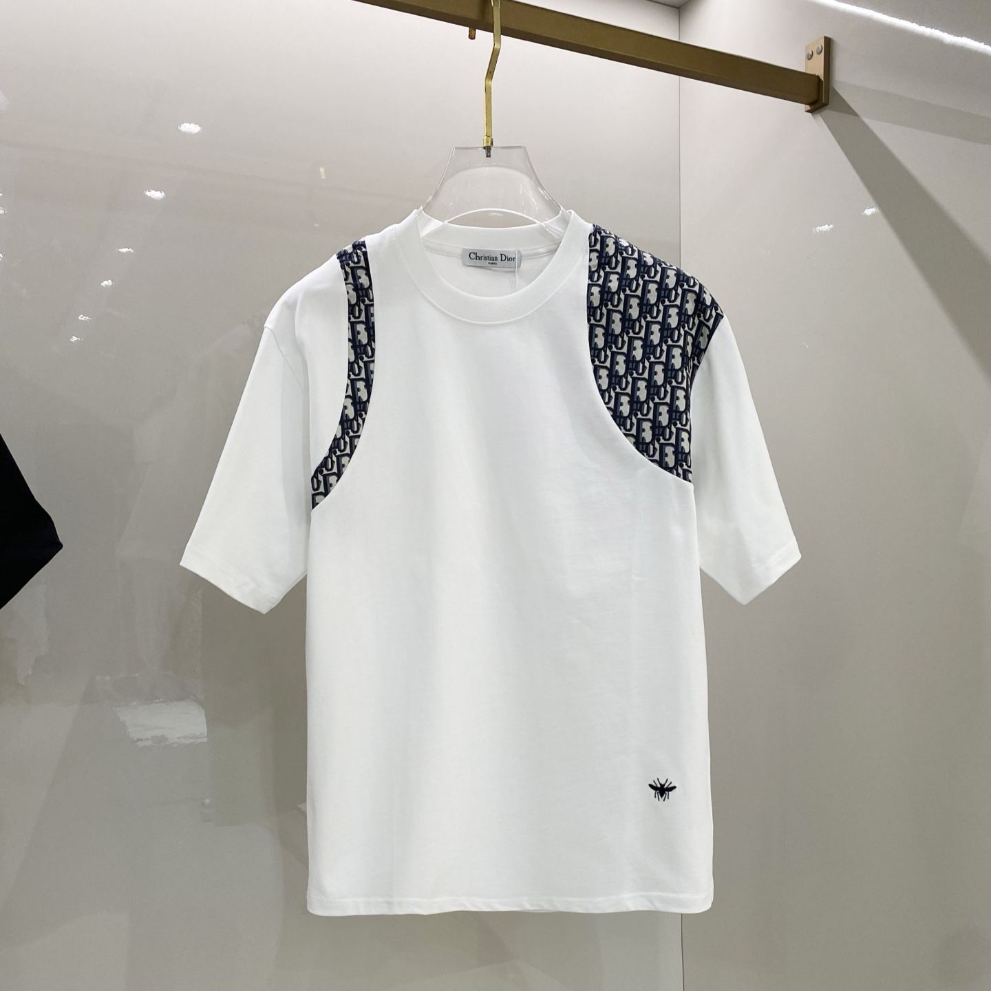 新作ラウンドネックスタイリッシュ半袖トップス、夏のトレンド万能トップス