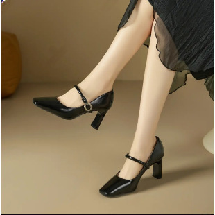 Soft leather high heels