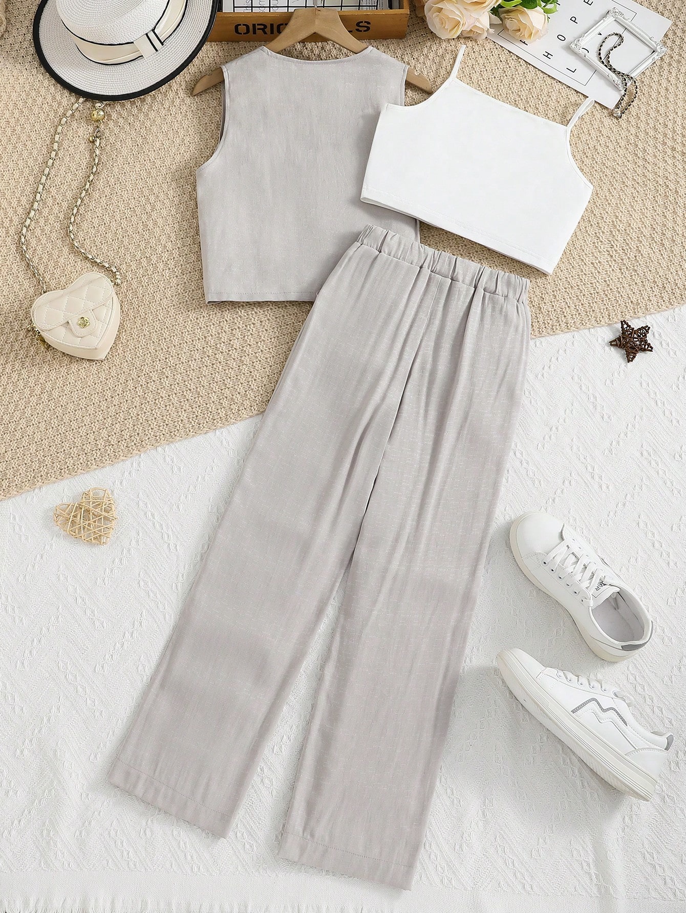 Girls' (large) vest set