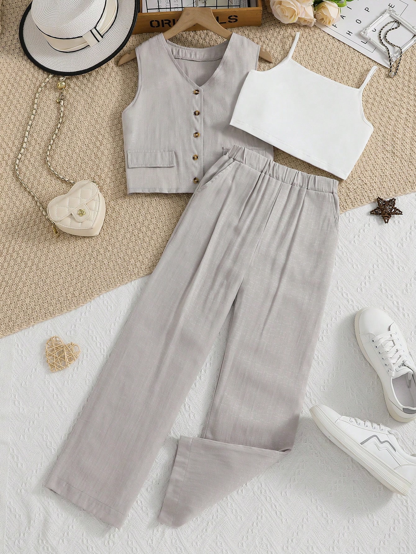 Girls' (large) vest set