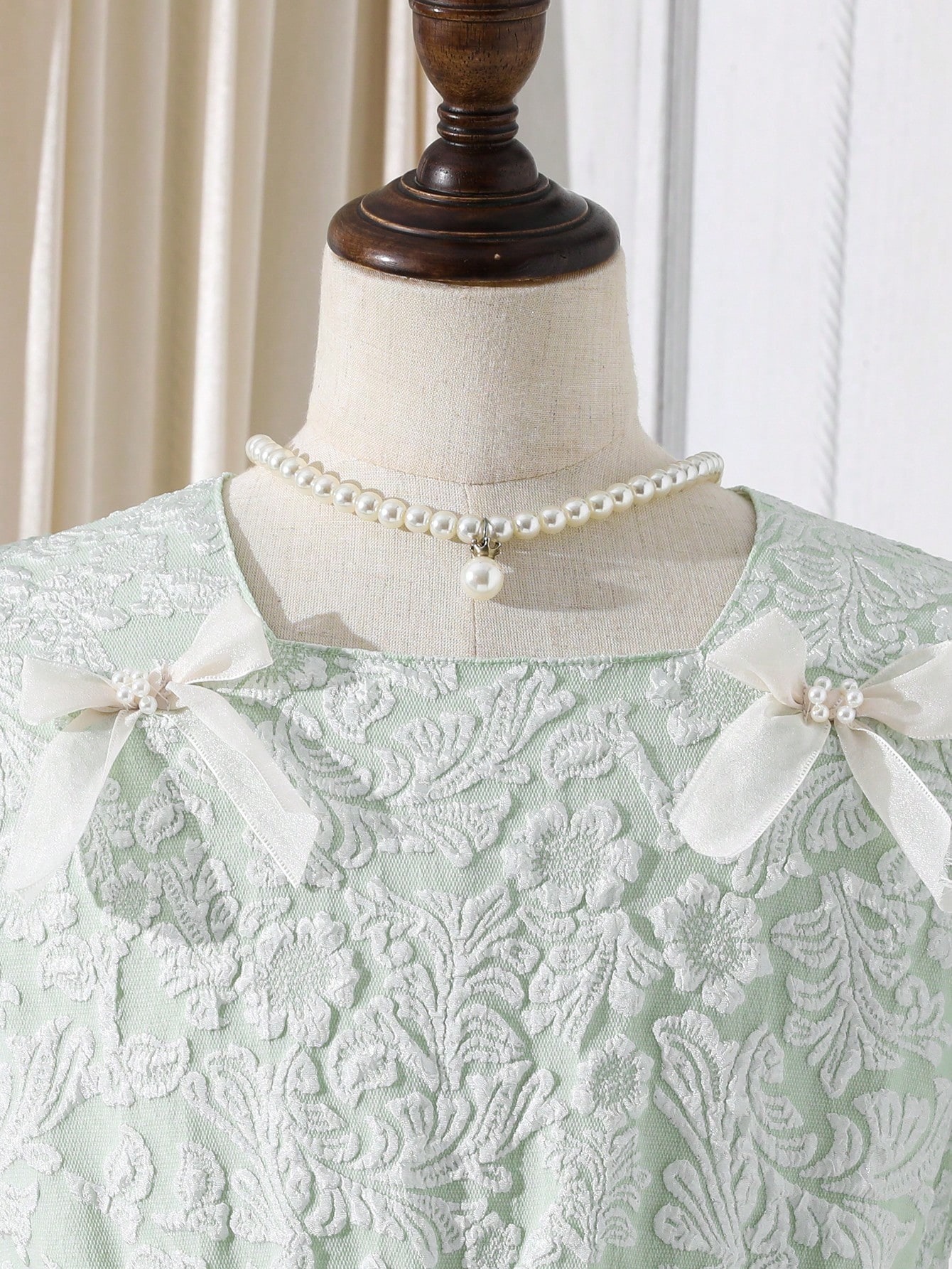 Girls' (large) dress