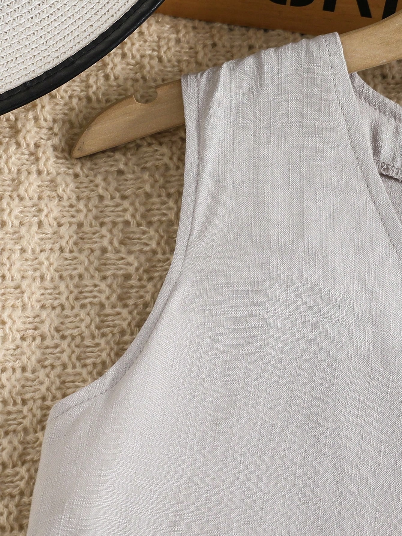 Girls' (large) vest set