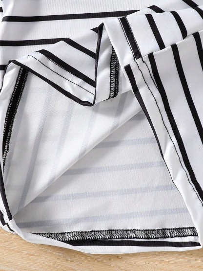  Boys' (Small) T-Shirt