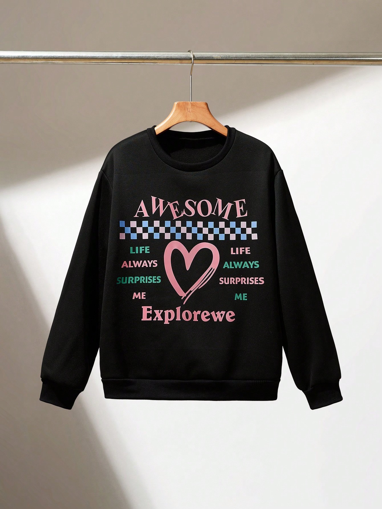  Teenage Girls' Hooded Sweatshirt