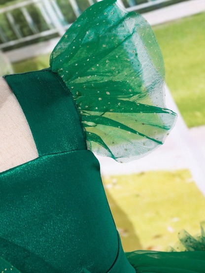 Young Girls' Formal Dresses