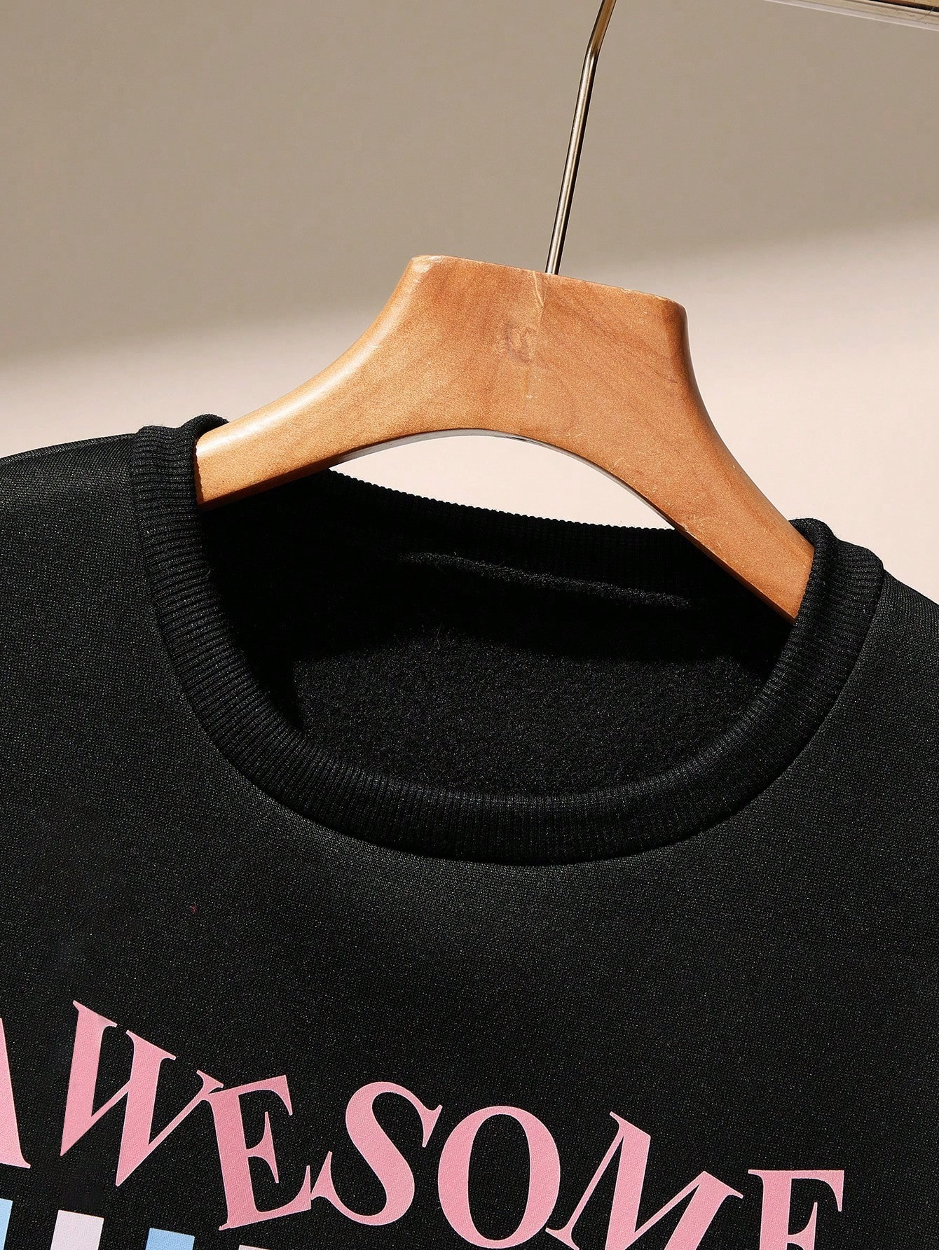  Teenage Girls' Hooded Sweatshirt