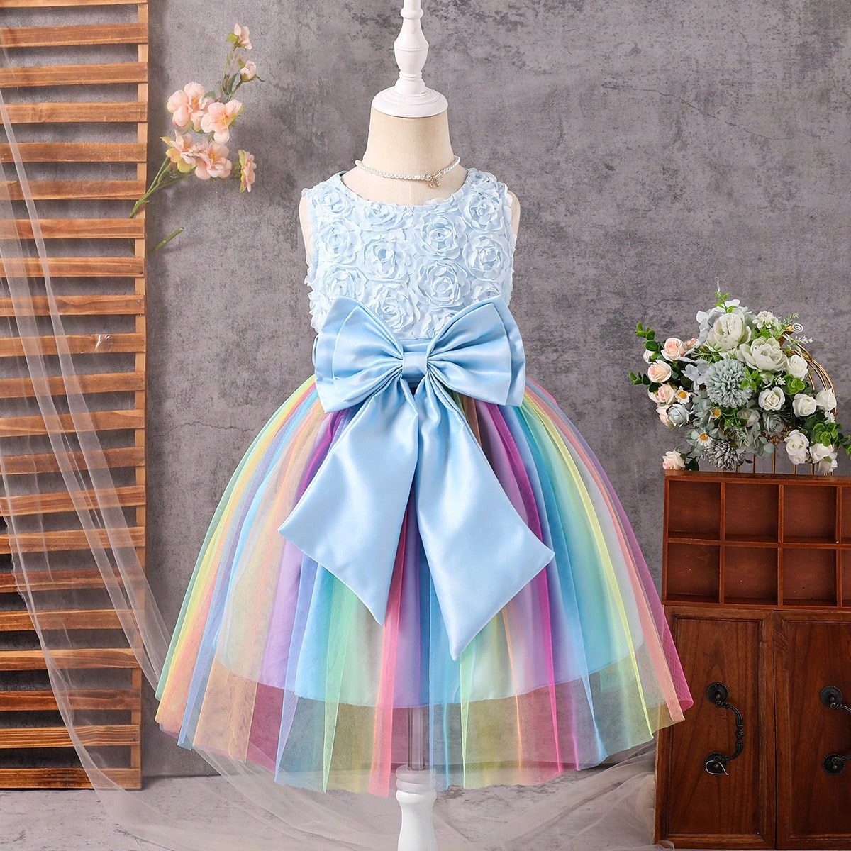 Young Girls' Formal Dresses