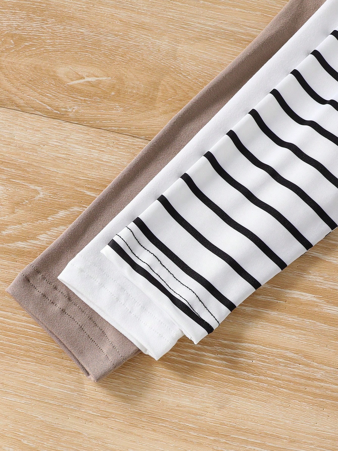  Boys' (Small) T-Shirt