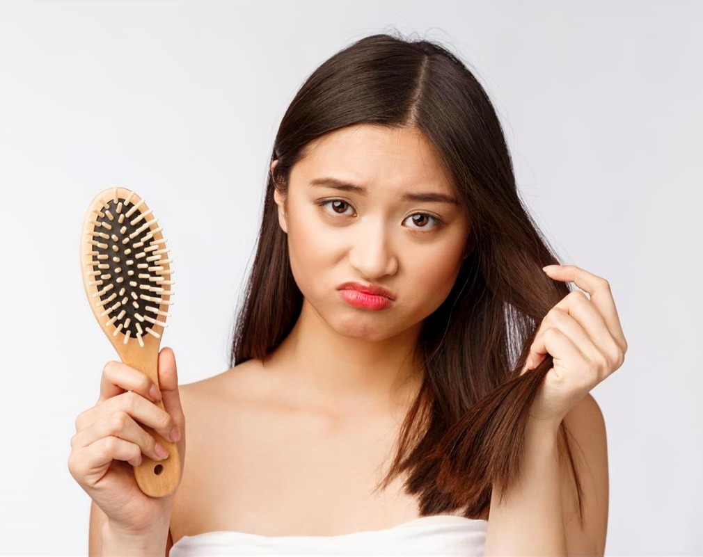 E L hair loss lady