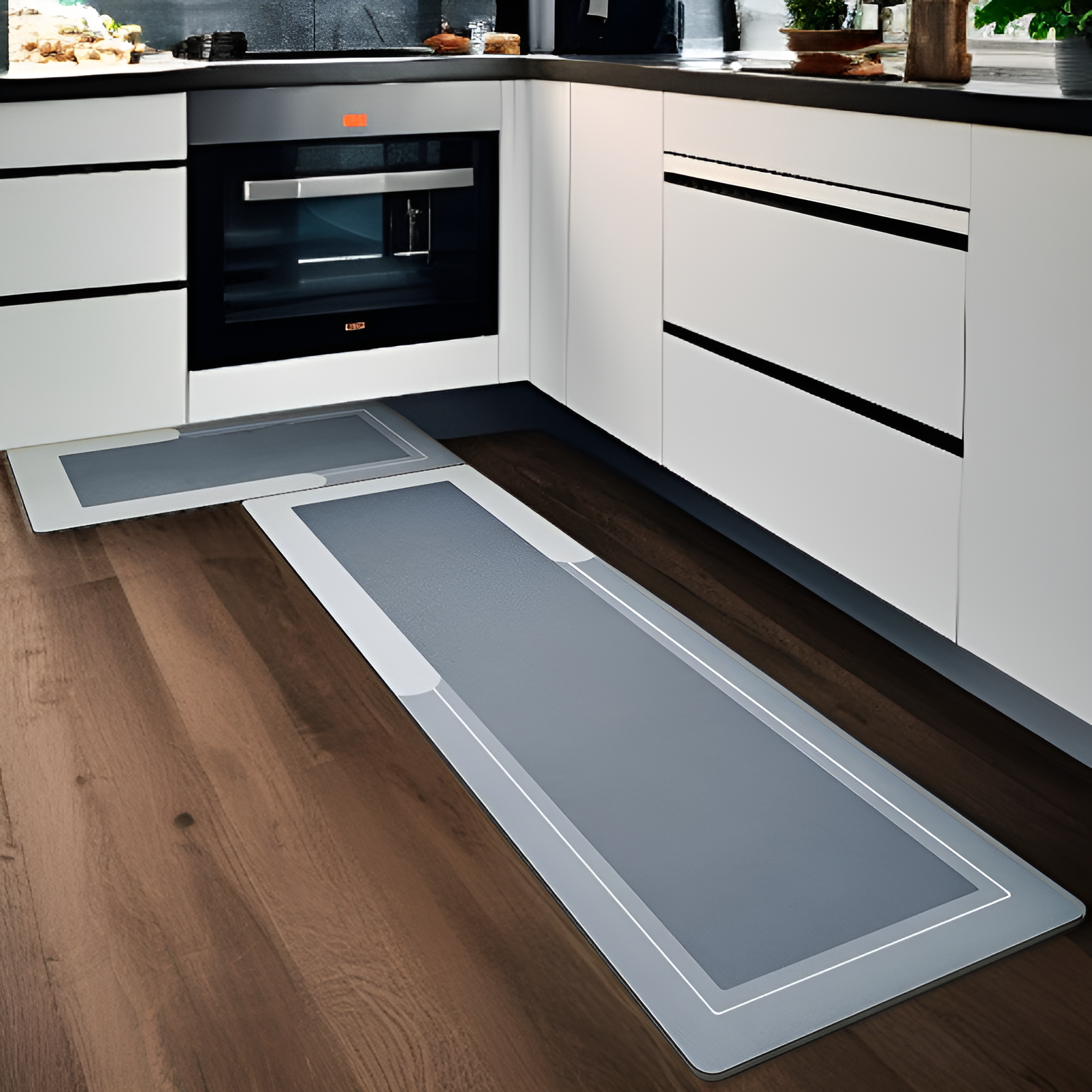 手入れが簡単な滑り止めマットの拭き取りシーン