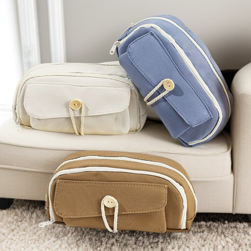 シンプルなキャンバスボタン付きペンケース