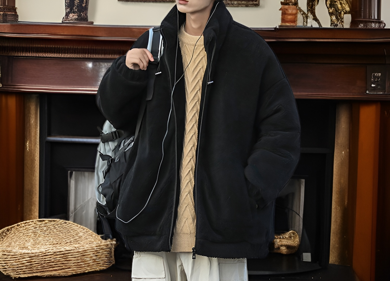 防寒性に優れた厚手ダウンジャケット