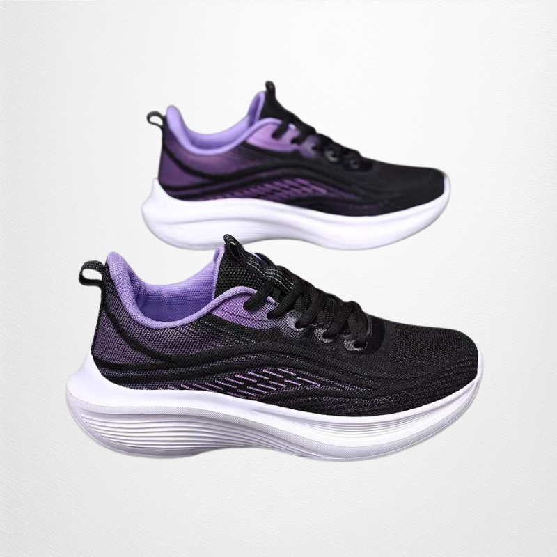 超軽量ランニングシューズ