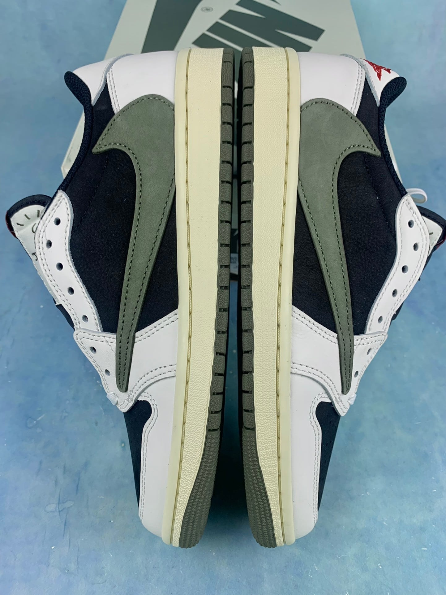 【LJR】Travis Scott × Nike WMNS Air Jordan 1 Low OG “Medium Olive”