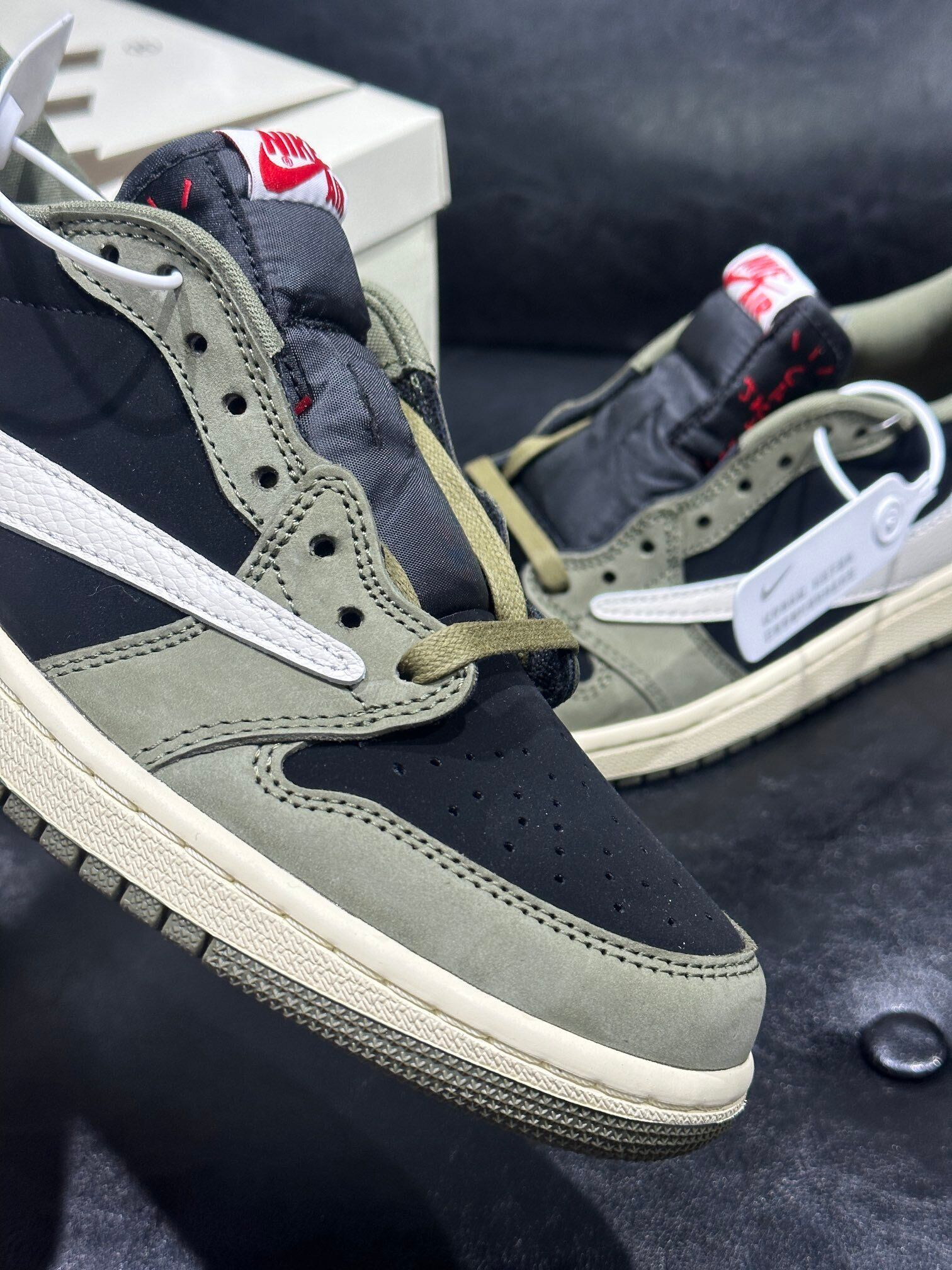 Travis Scott × Nike Air Jordan 1 Low "Black/Olive"