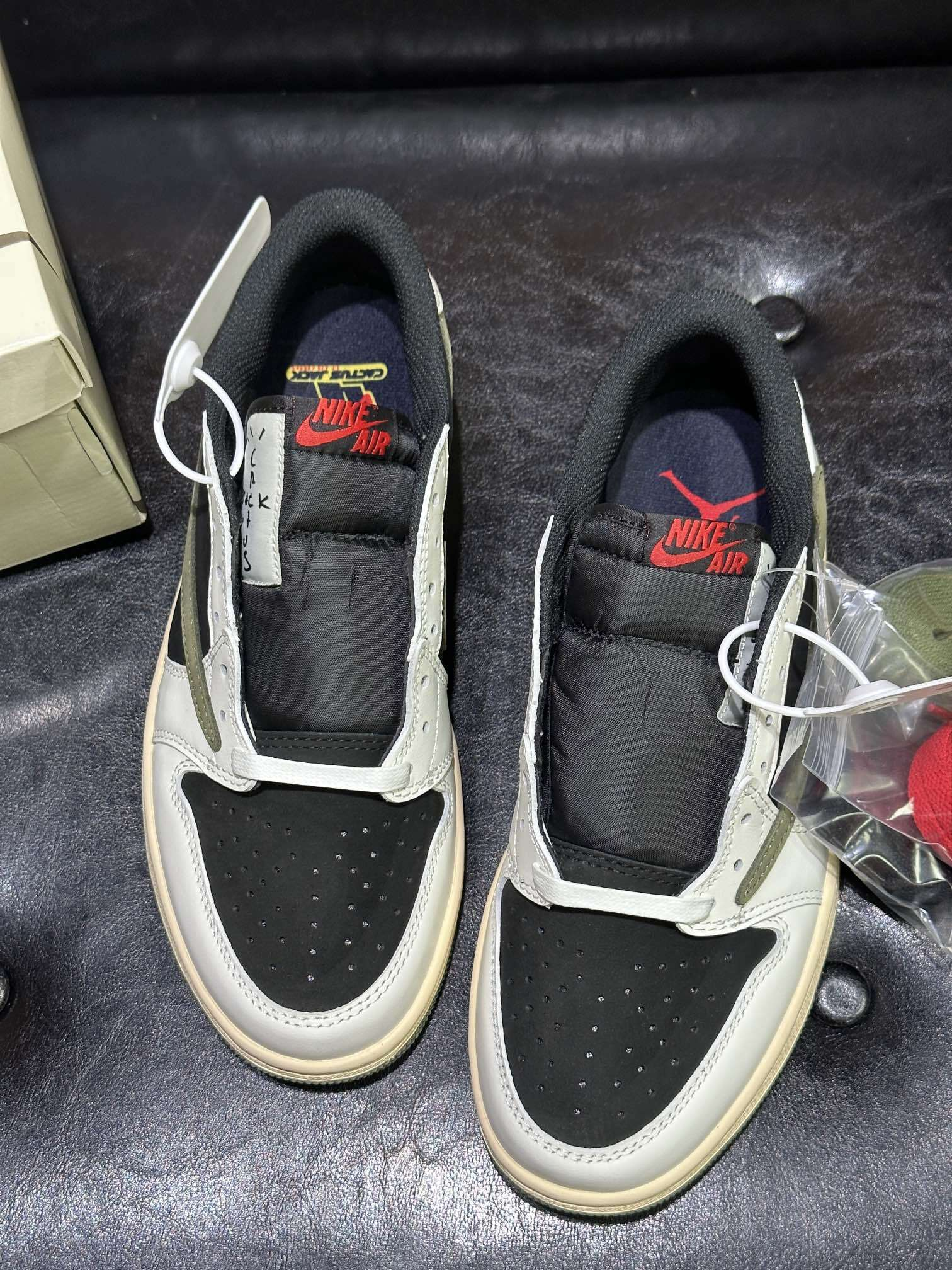 Travis Scott × Nike WMNS Air Jordan 1 Low OG “Medium Olive”