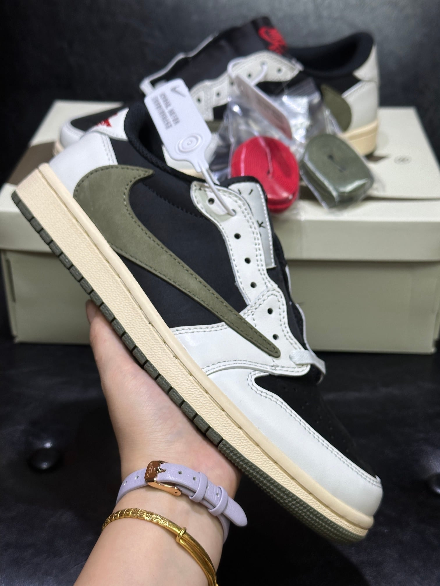 Travis Scott × Nike WMNS Air Jordan 1 Low OG “Medium Olive”