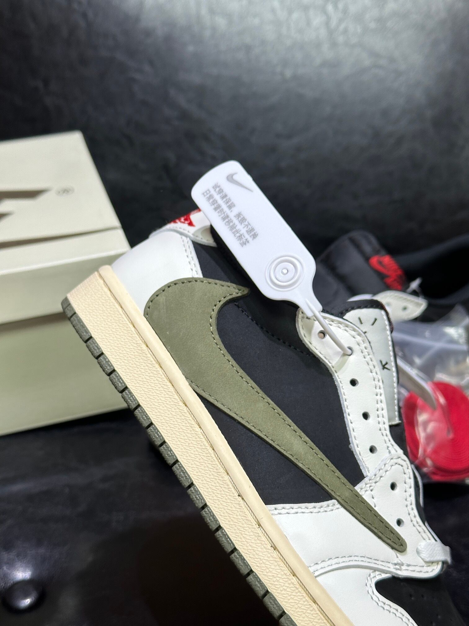 Travis Scott × Nike WMNS Air Jordan 1 Low OG “Medium Olive”