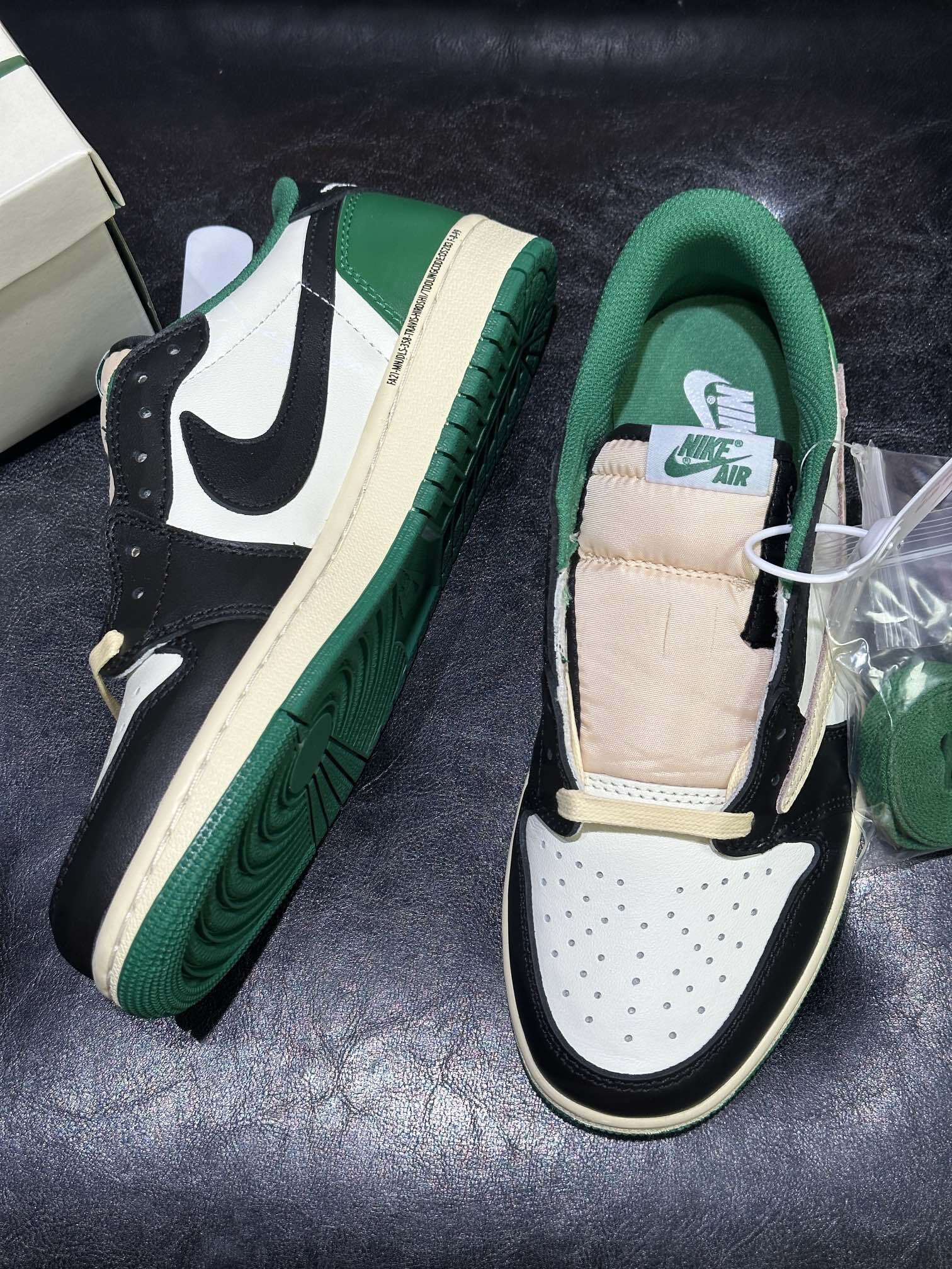 Travis Scott x Nike Air Jordan 1 Low OG “Green”