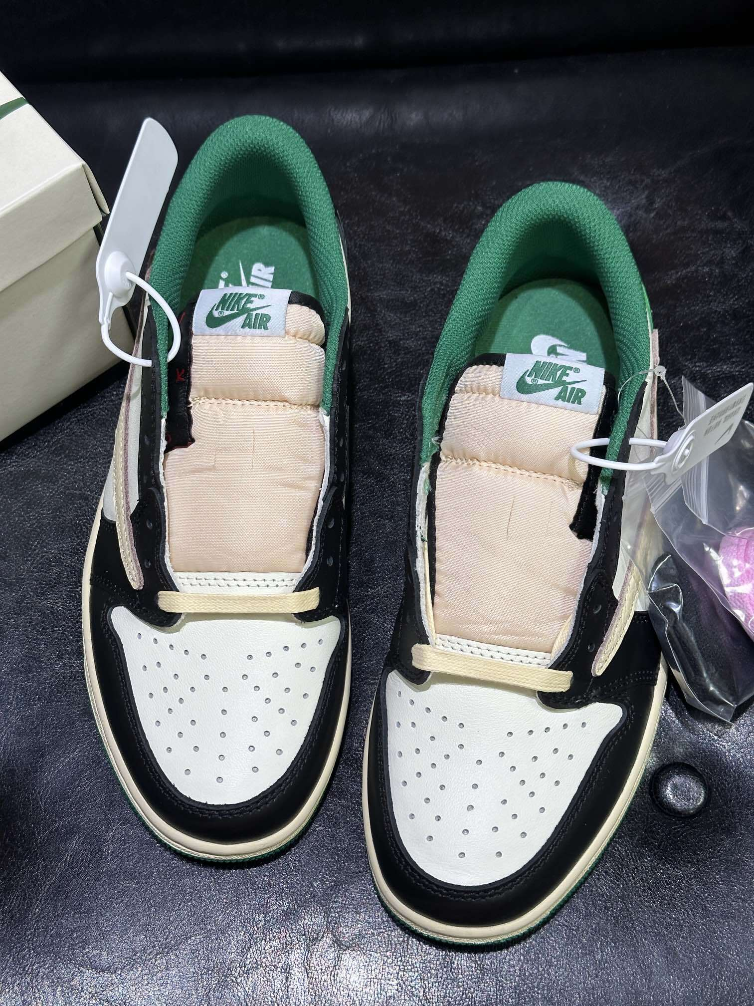 Travis Scott x Nike Air Jordan 1 Low OG “Green”
