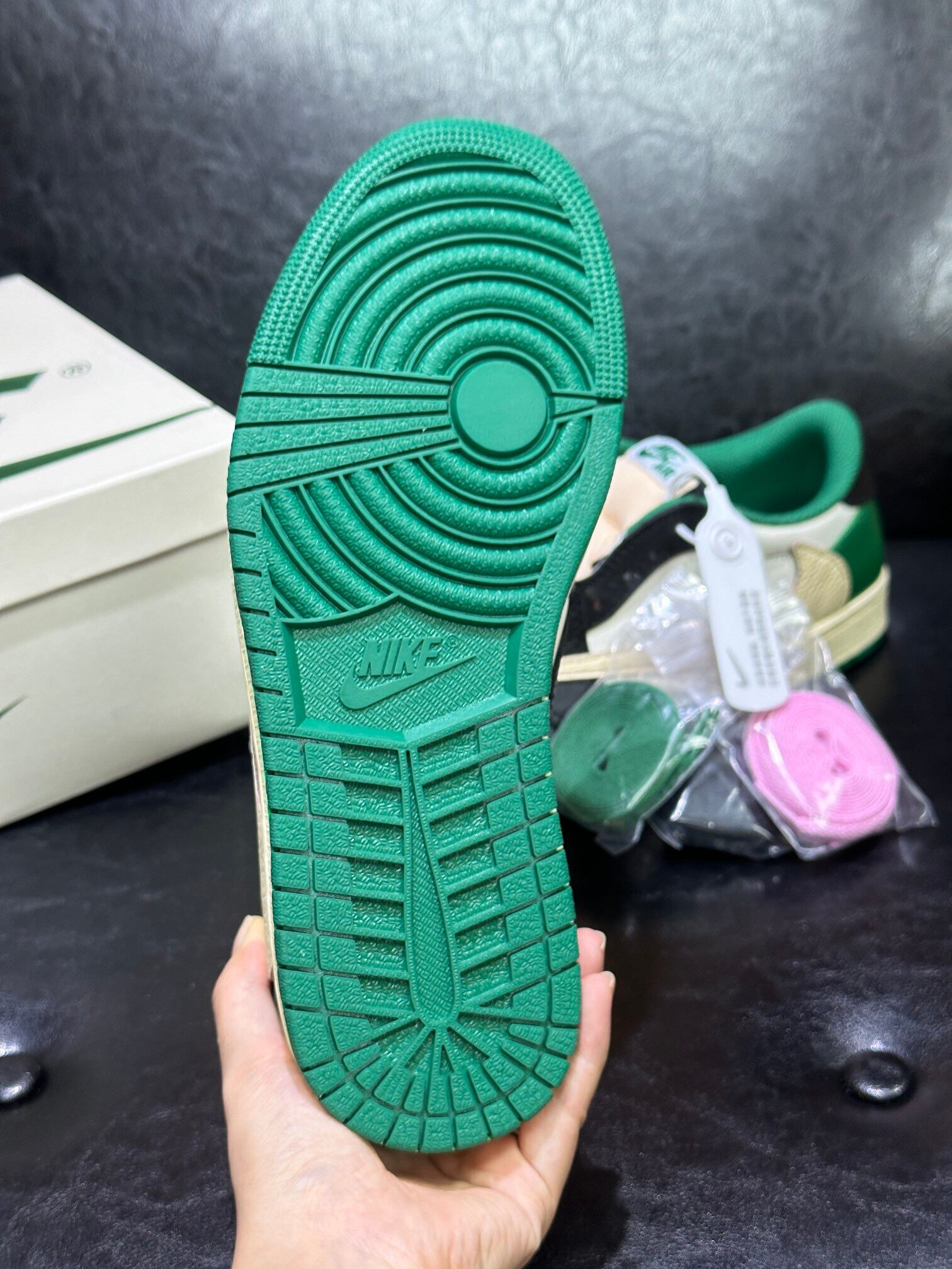 Travis Scott x Nike Air Jordan 1 Low OG “Green”