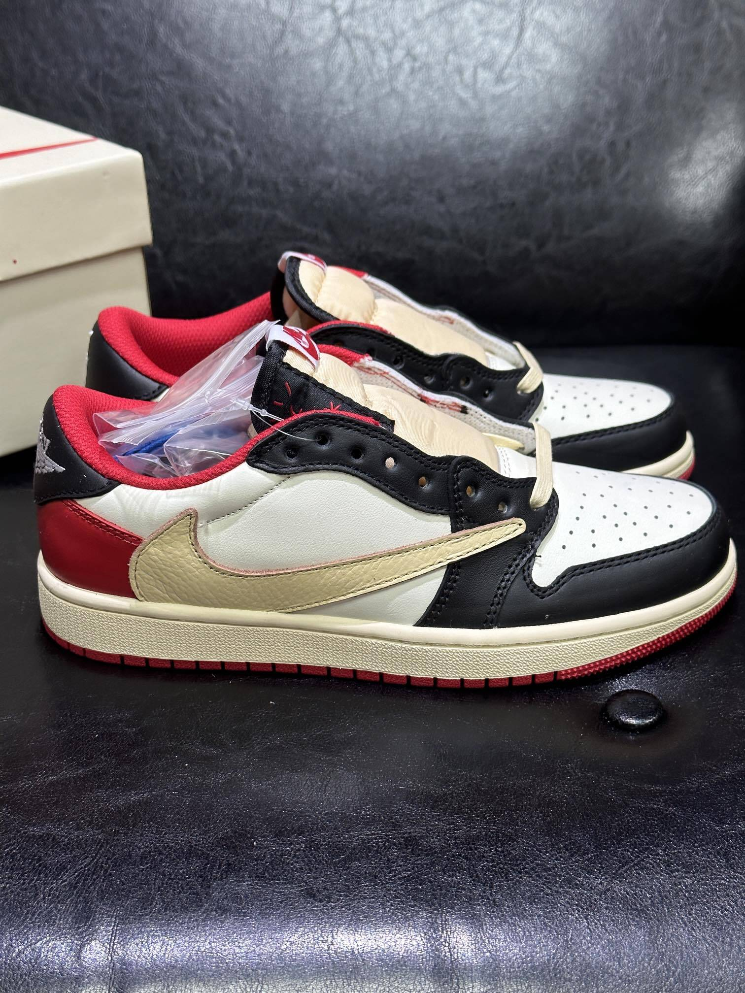 Travis Scott x Nike Air Jordan 1 Low “Red & Black”