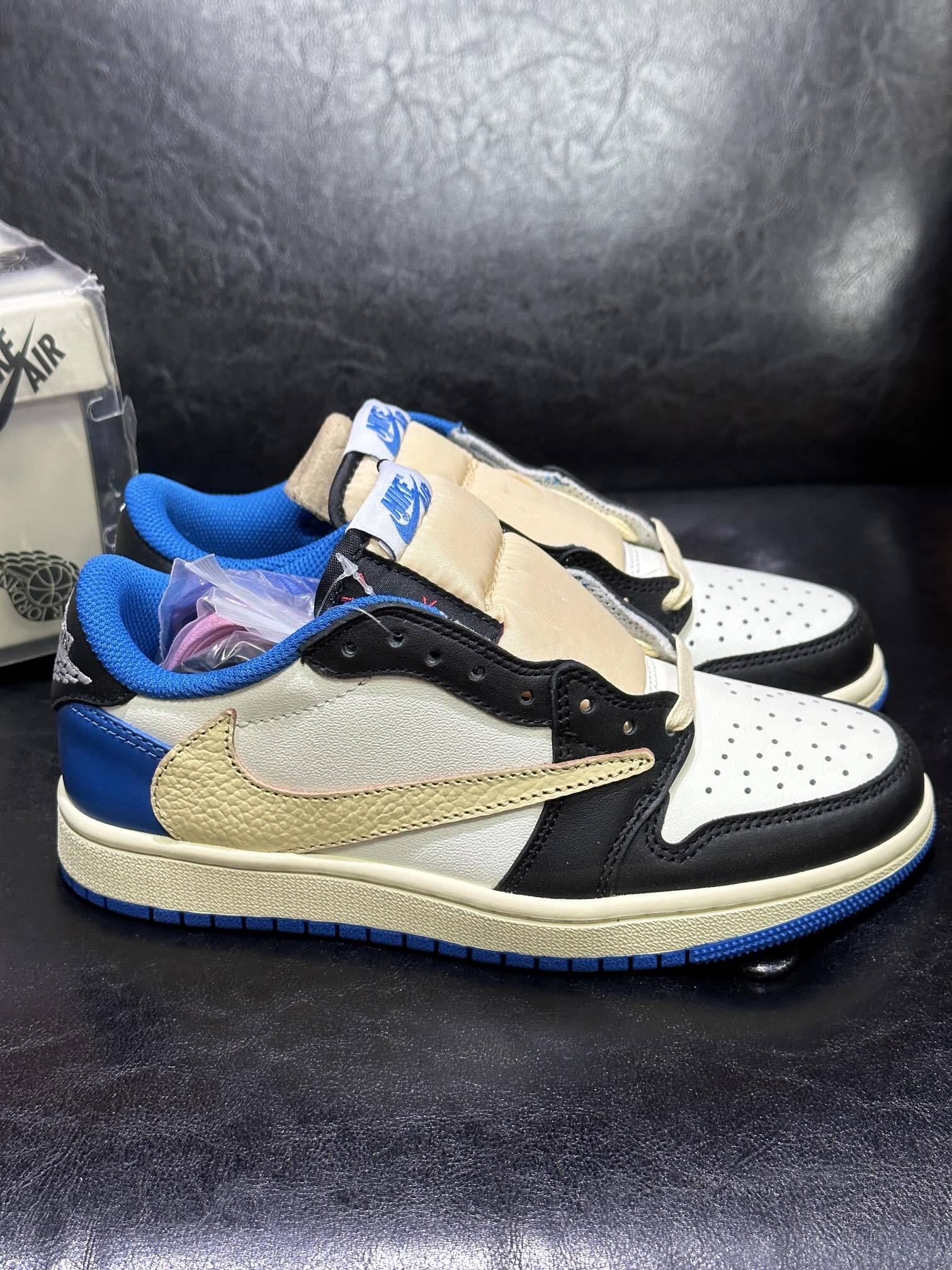 Travis Scott × Fragment × Nike Air Jordan 1 Low OG SP "Military Blue"