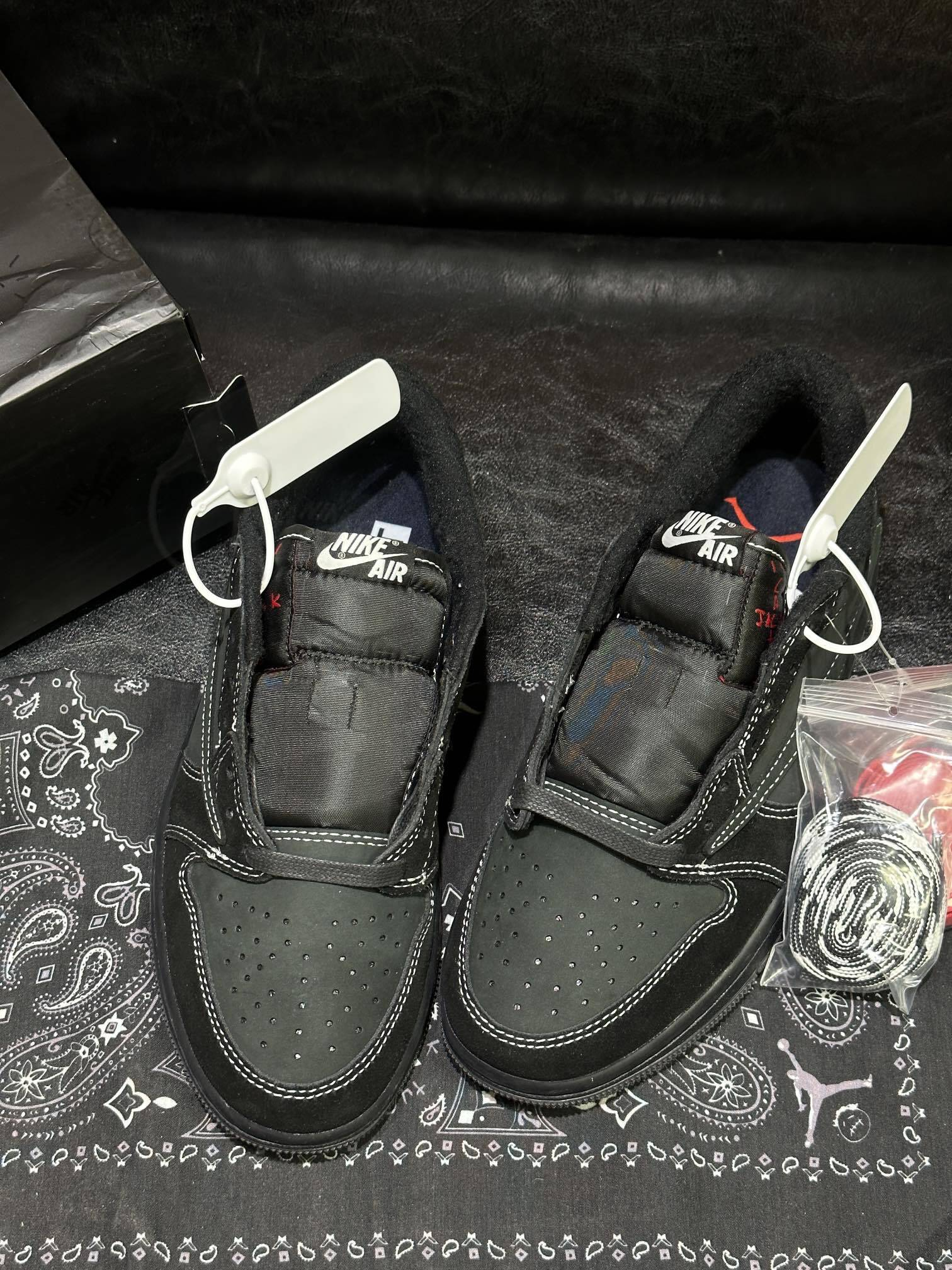 TRAVIS SCOTT x NIKE AIR JORDAN 1 LOW OG SP "BLACK PHANTOM"