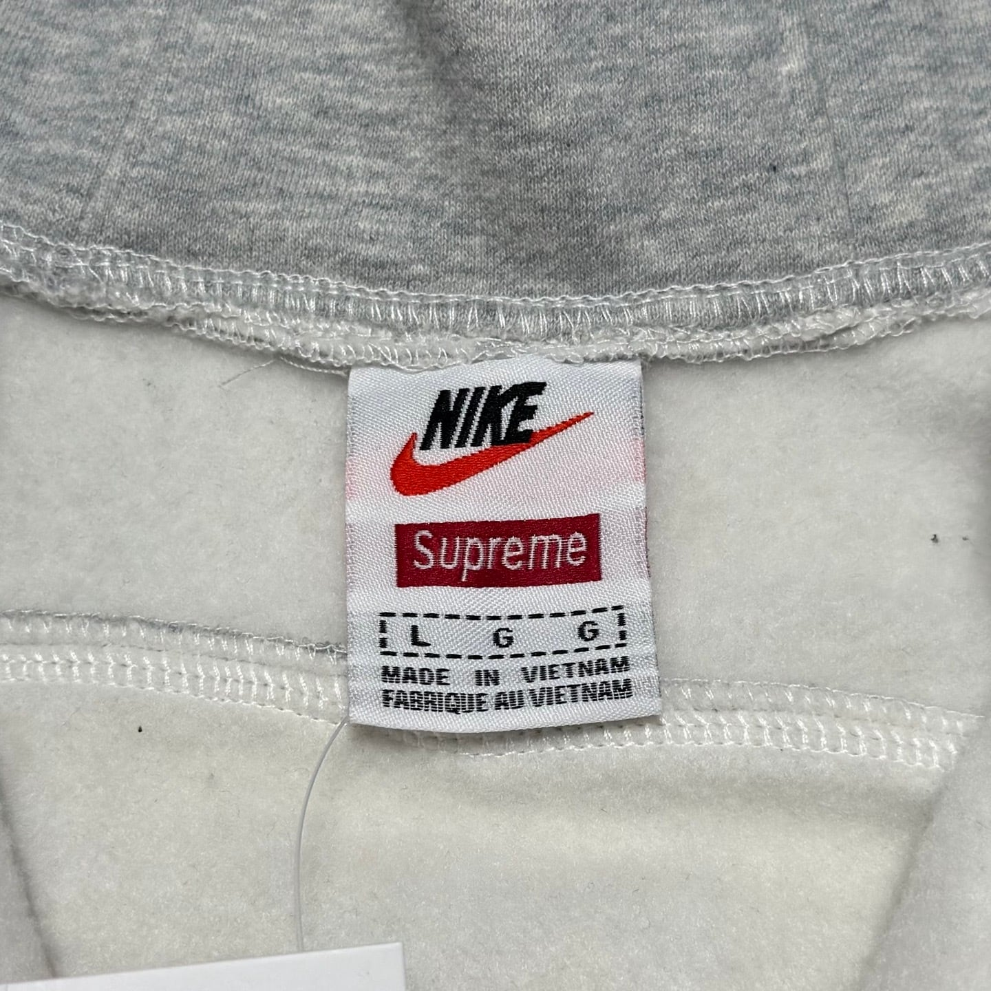 Supreme x Nike "SS25 - Grey" zip-up hoodie