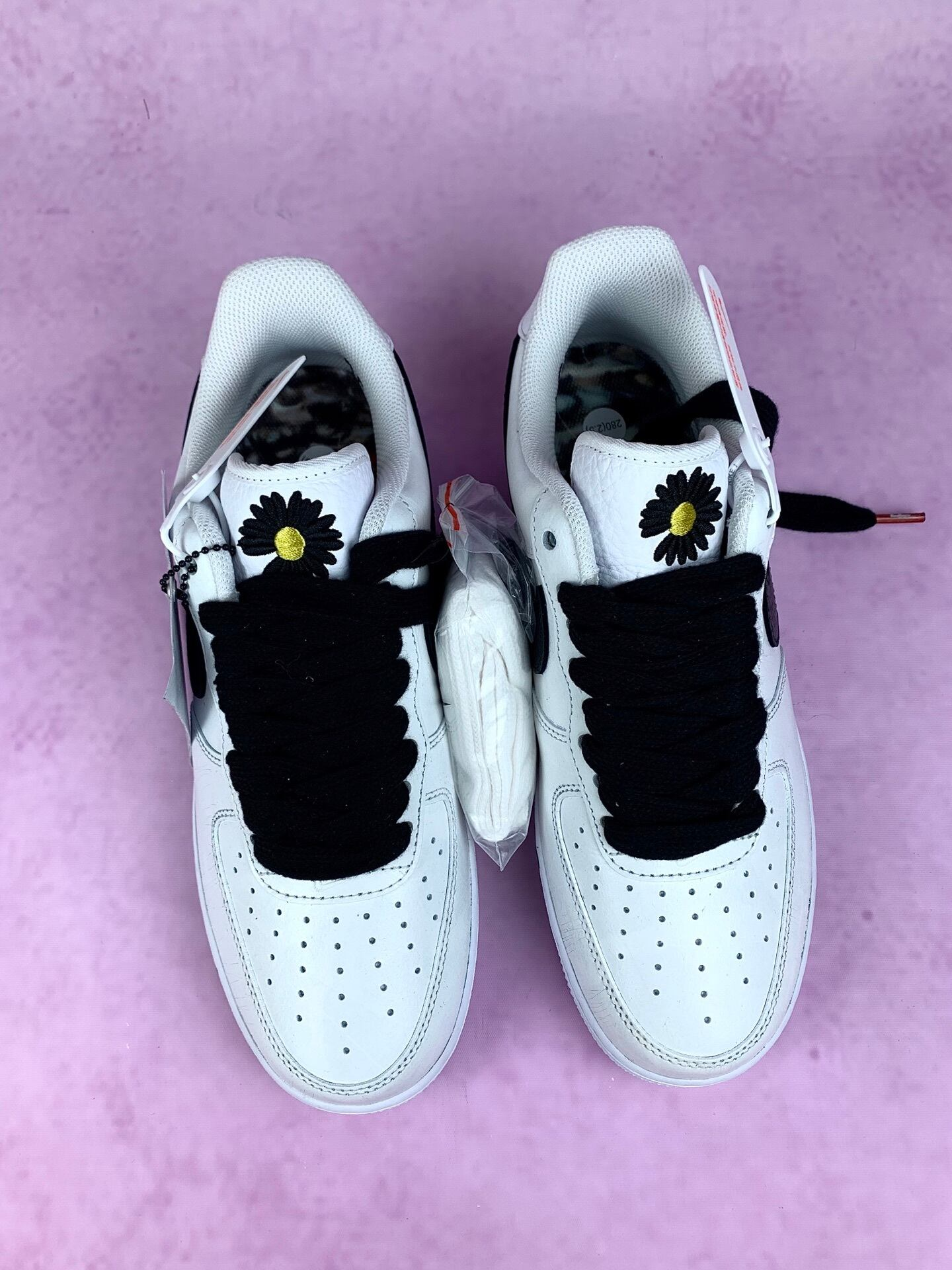 PEACEMINUSONE × Nike Air Force 1 Low "Para-noise/White/Black"