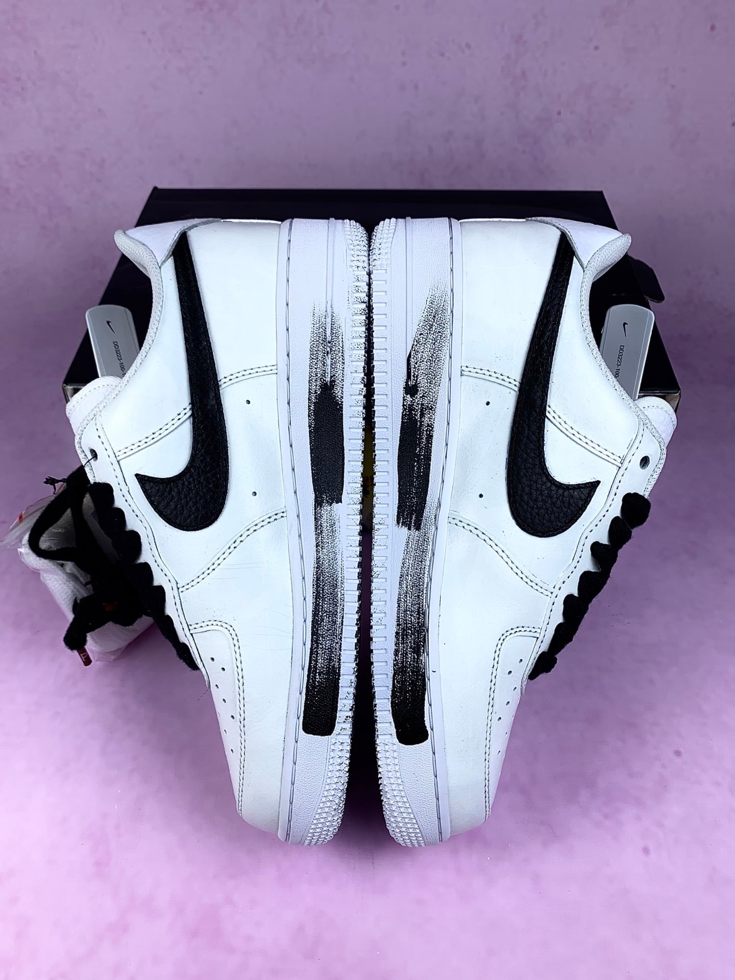 PEACEMINUSONE × Nike Air Force 1 Low "Para-noise/White/Black"