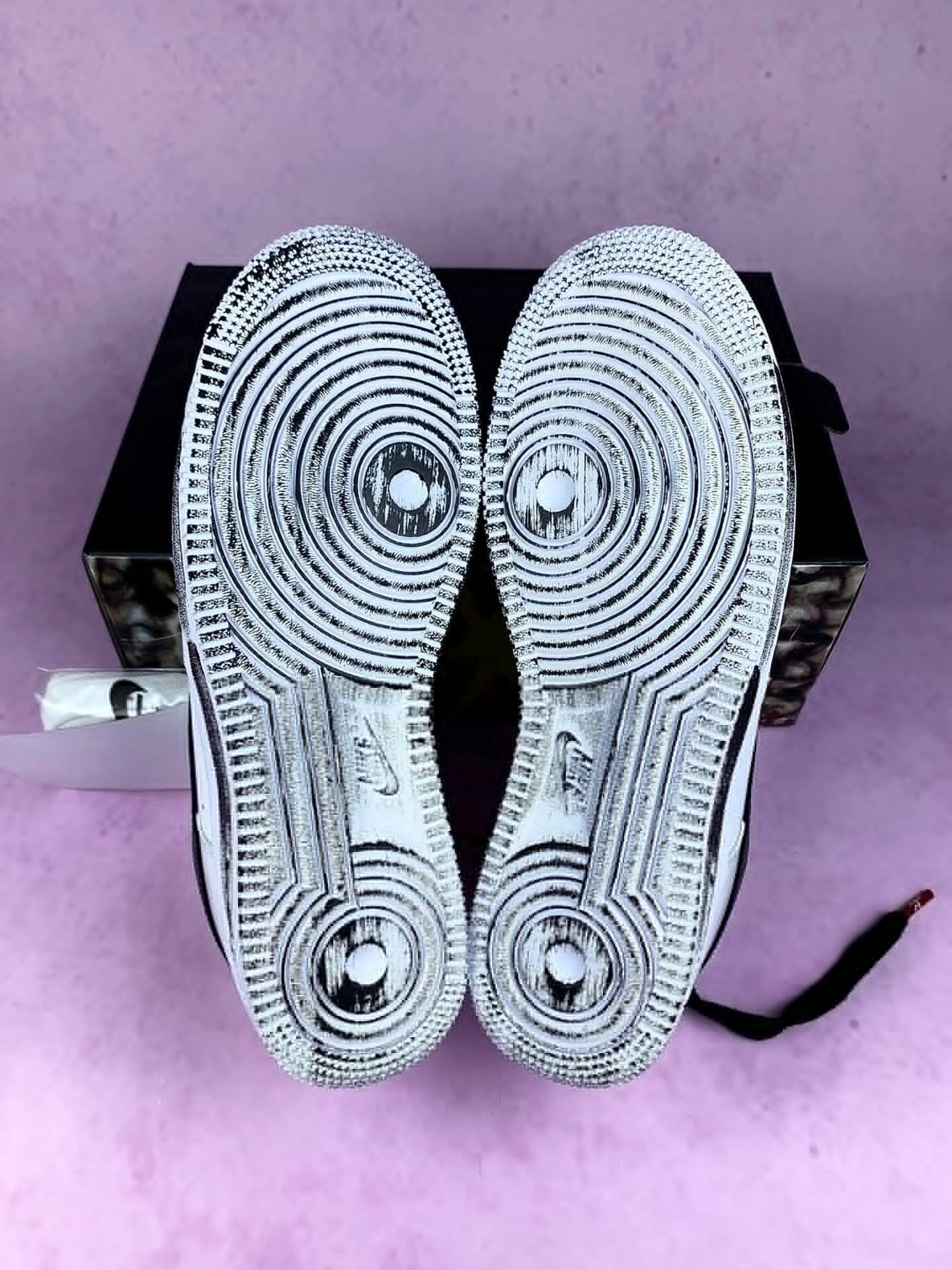 PEACEMINUSONE × Nike Air Force 1 Low "Para-noise/White/Black"