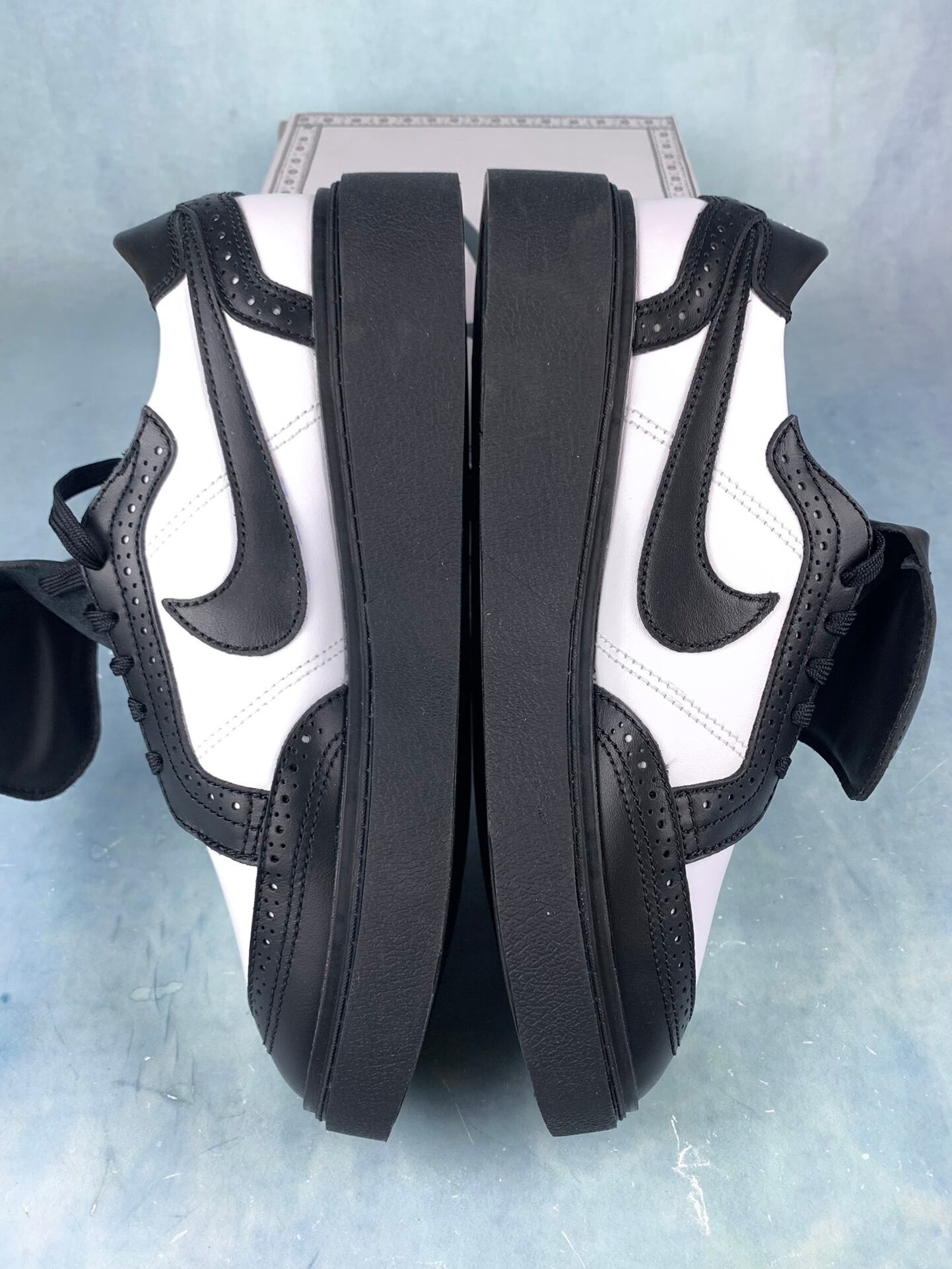 PEACEMINUSONE × Nike Kwondo 1 "Black and White" / G-DRAGON