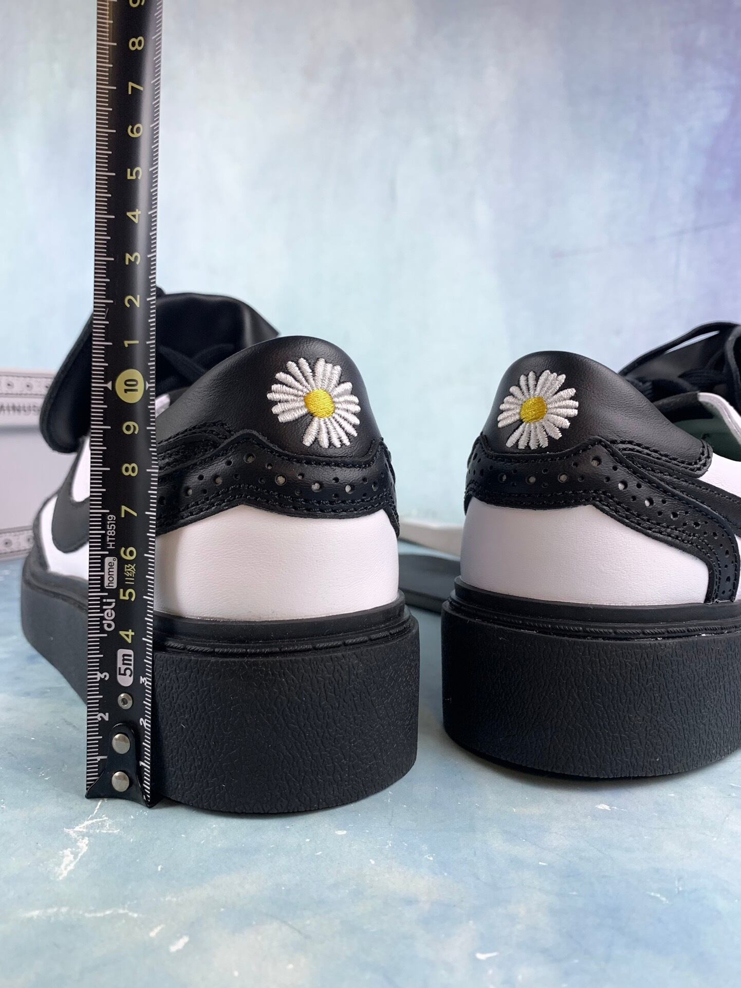 PEACEMINUSONE × Nike Kwondo 1 "Black and White" / G-DRAGON