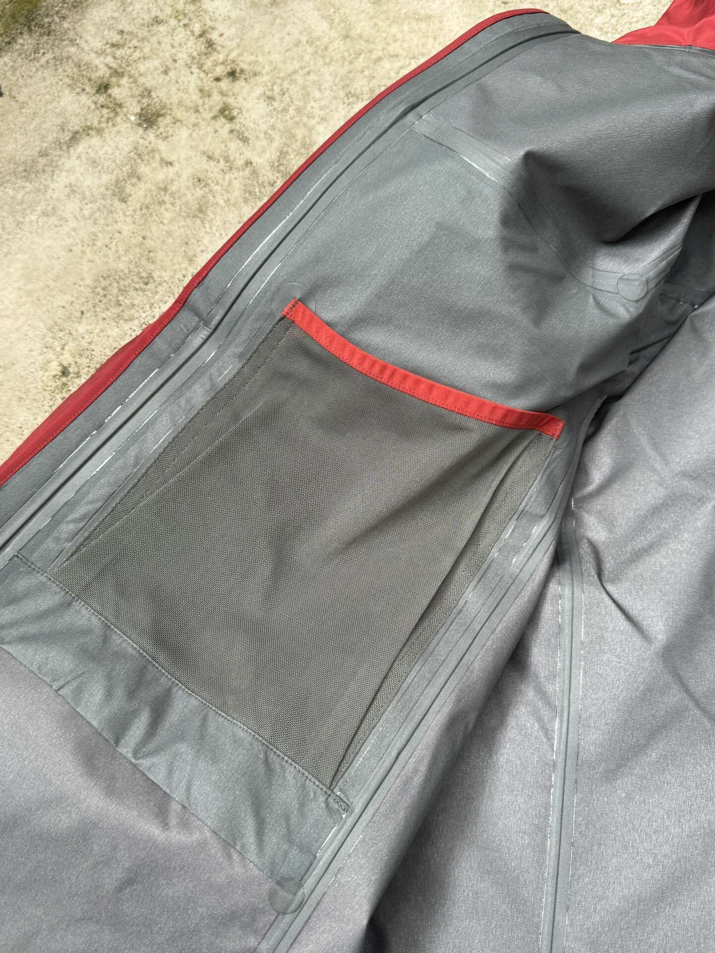 Arc'teryx Alpha SV7 GORE-TEX Pro Jacket レッド