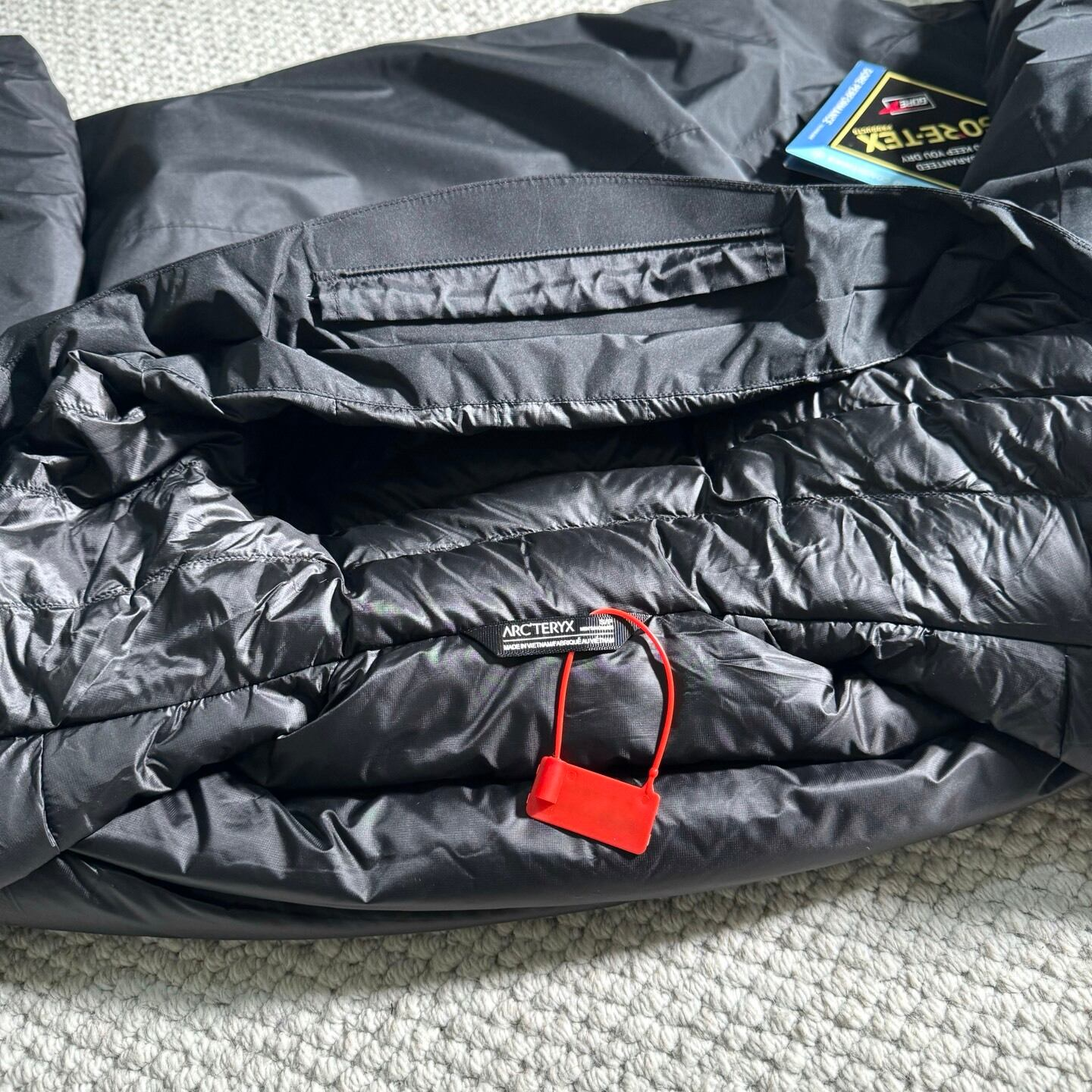 ARC'TERYX Beta Down Insulated Jacket Men's